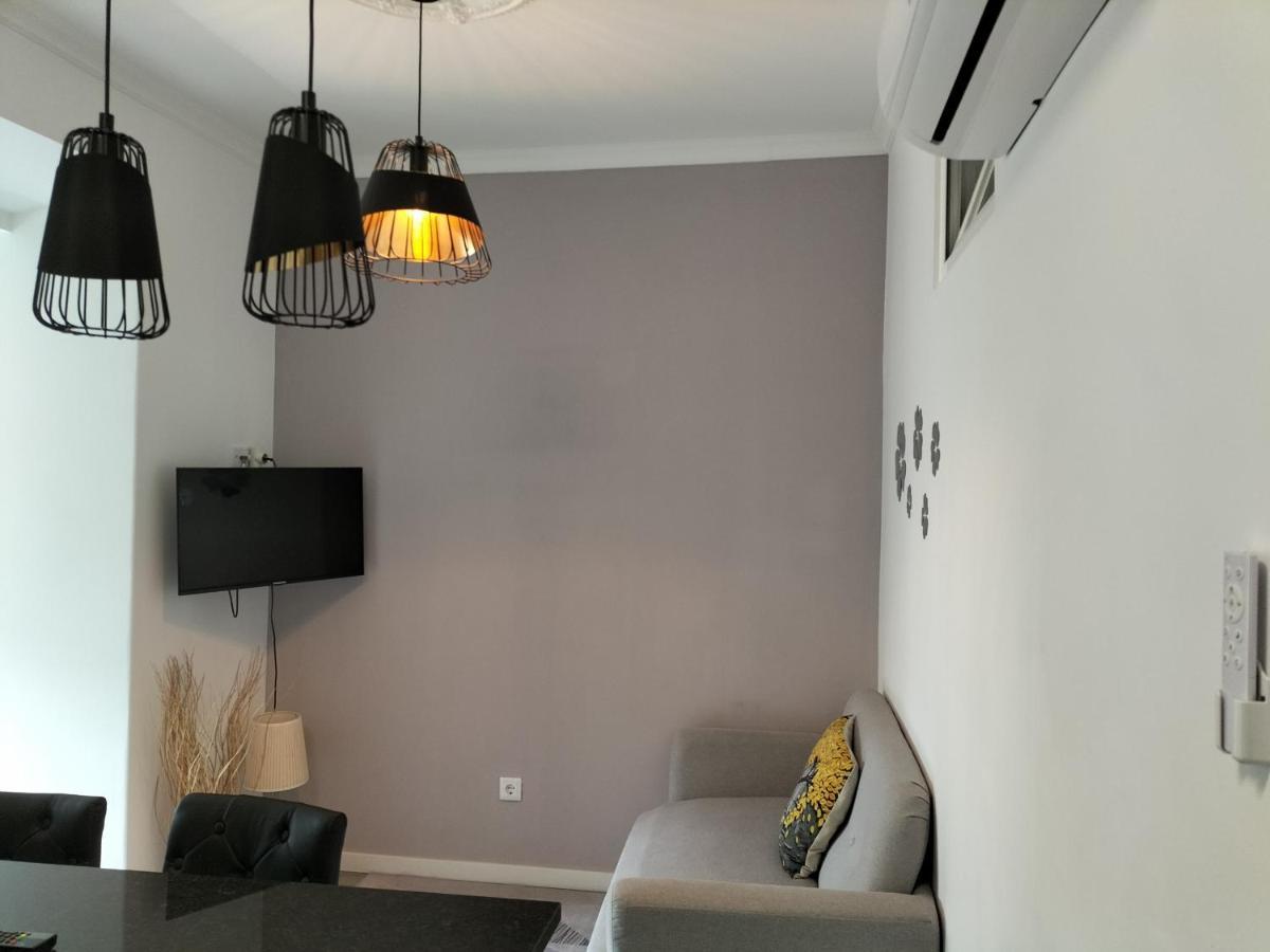 Alameda River And Mountain View Flat Apartment