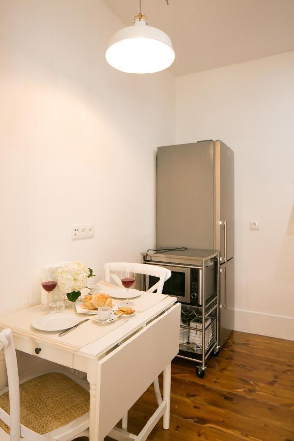 Apartment Trendy And Super 21 By Lisbonne Collection