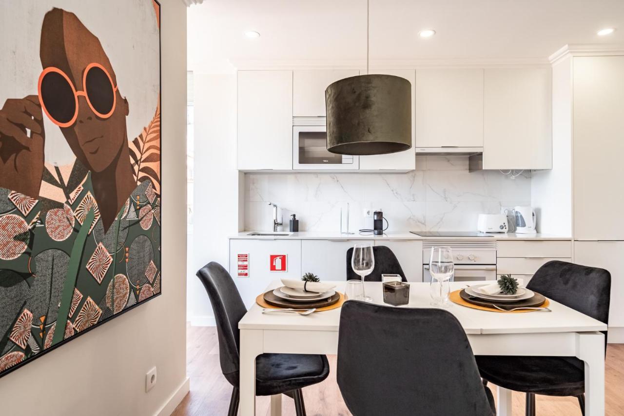 Apartment Akicity Santos Light Lisbon