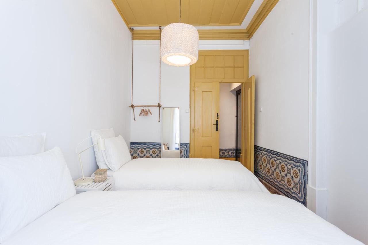 Yellow Tiles In Center Apartment *