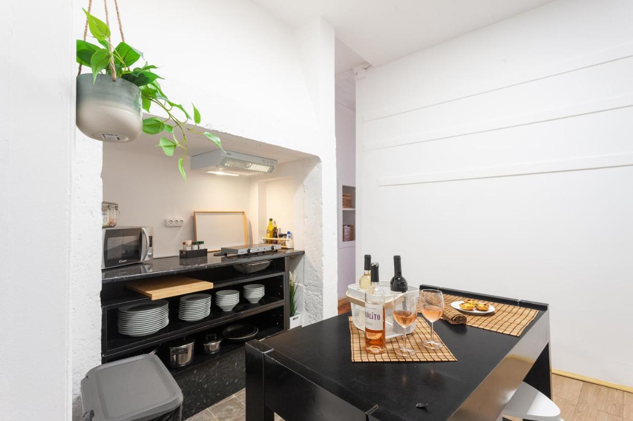 Yellow Tiles In Center Apartment