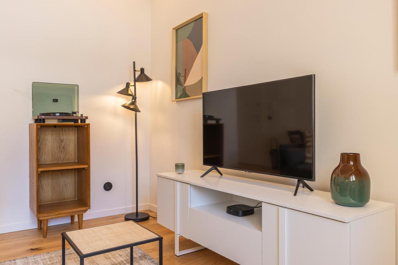 Apartment Charming Design Lisbon
