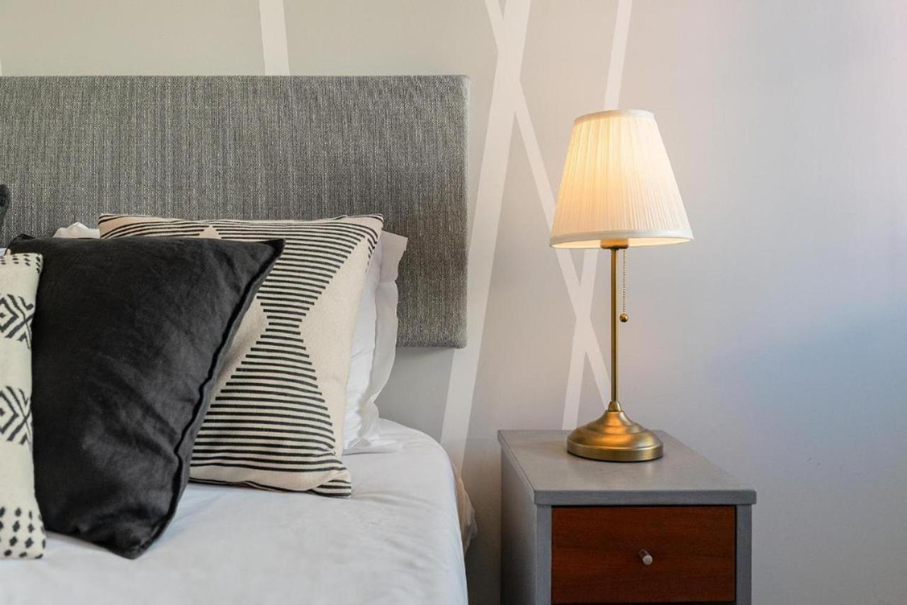 Designer Flats In Lapa By Lovelystay Lisbon