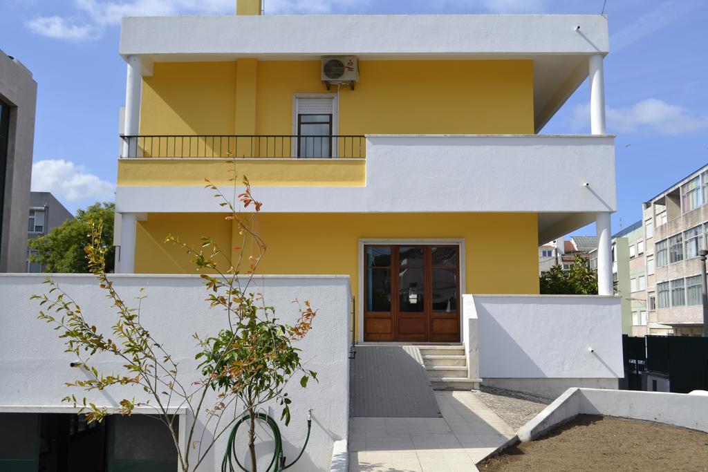 Casa Amarela Belem Guest house 2*