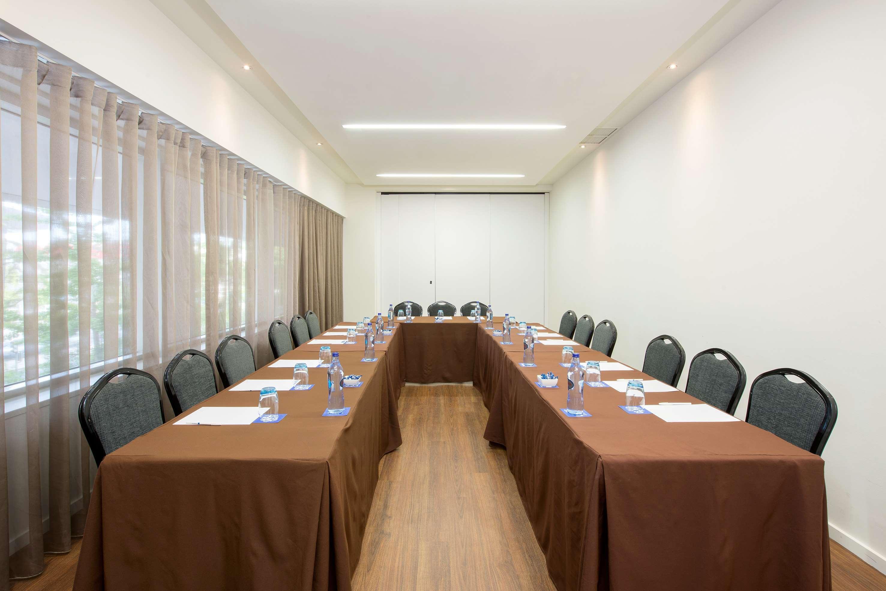 Hotel Melia Oriente 4*