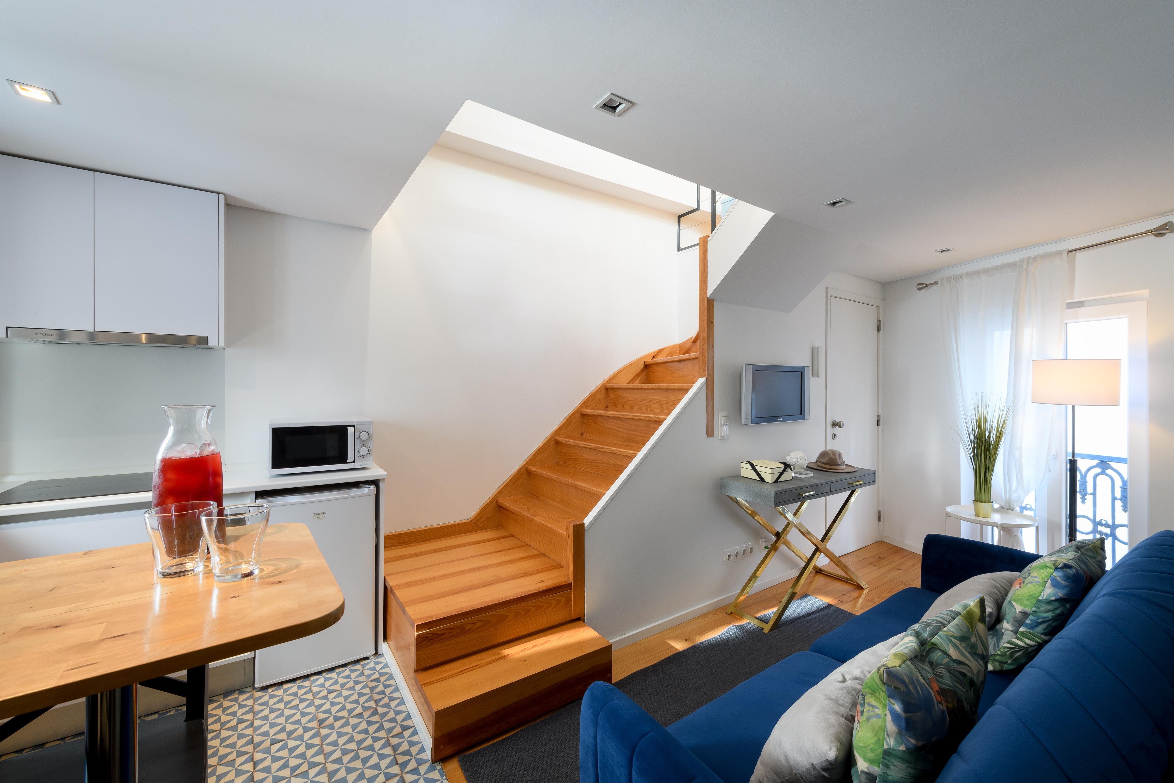 Alfama Yellow House Apartment