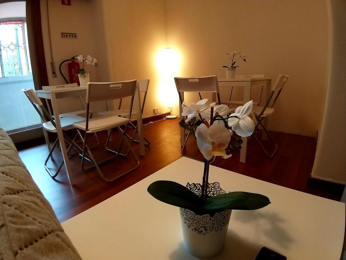 Guest house Theorynomadrooms Al Lisboa-Republica