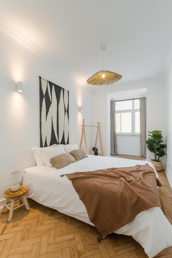 Casa Boma - Shining & Spacious With Balcony - Alvalade I Apartment *