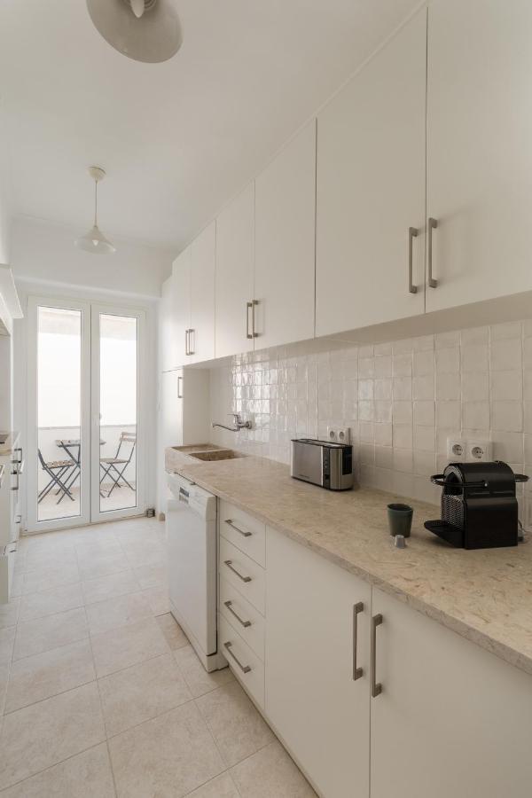 Casa Boma - Shining & Spacious With Balcony - Alvalade I Lisbon