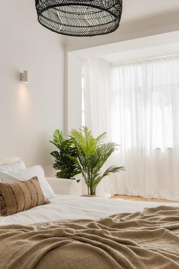 Casa Boma - Shining & Spacious With Balcony - Alvalade I * Lisbon