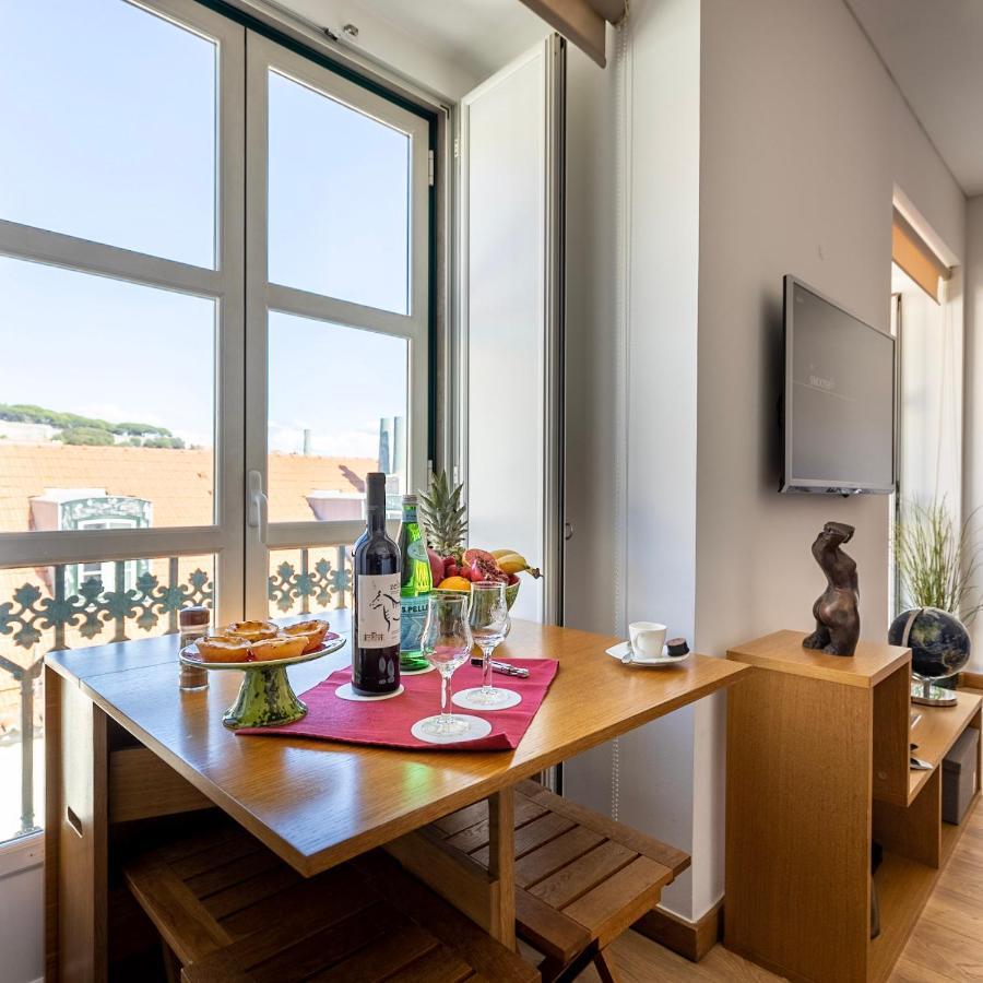 Apartment Chiado With View To The Castle *