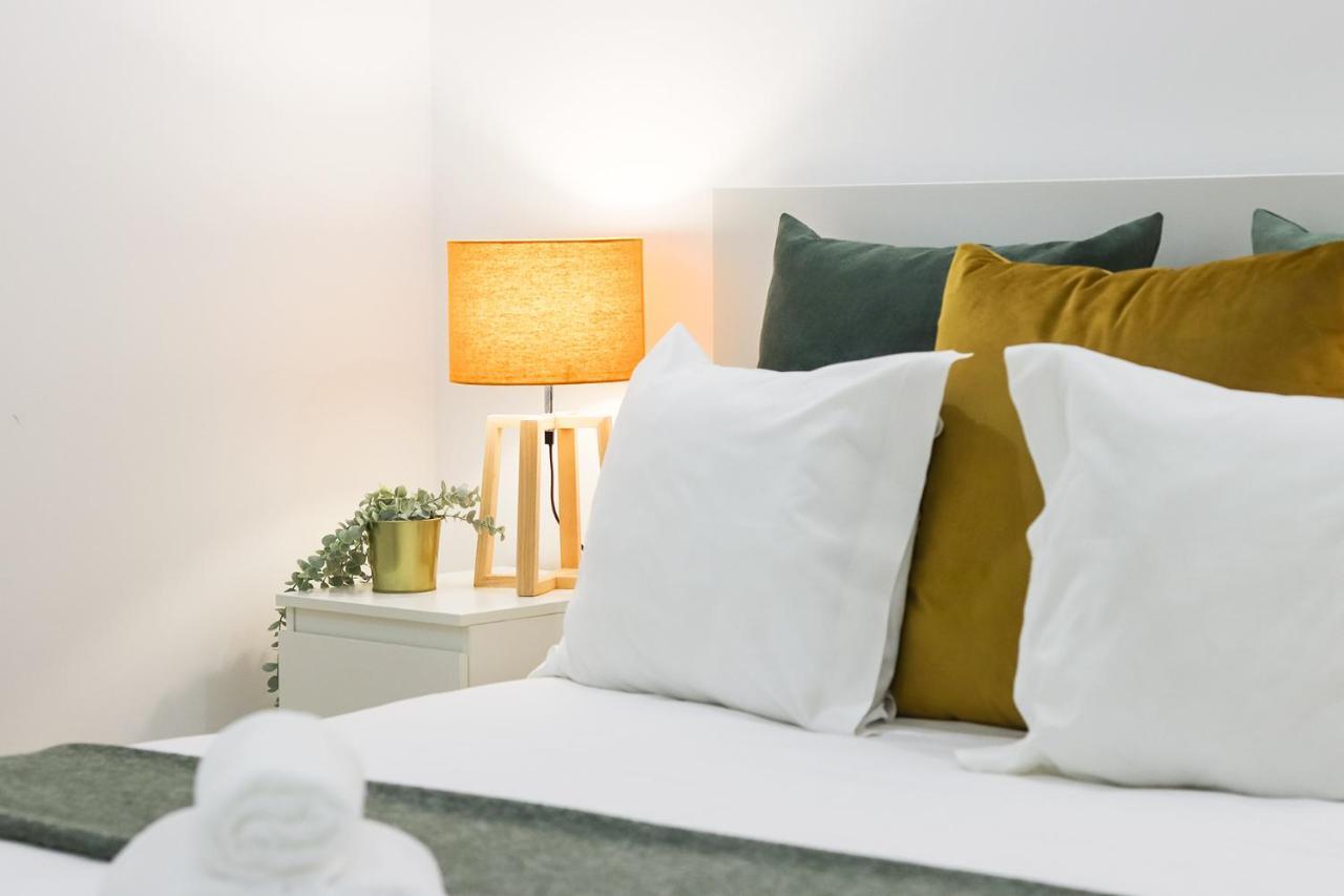 Graca Elegant By Homing Apartment