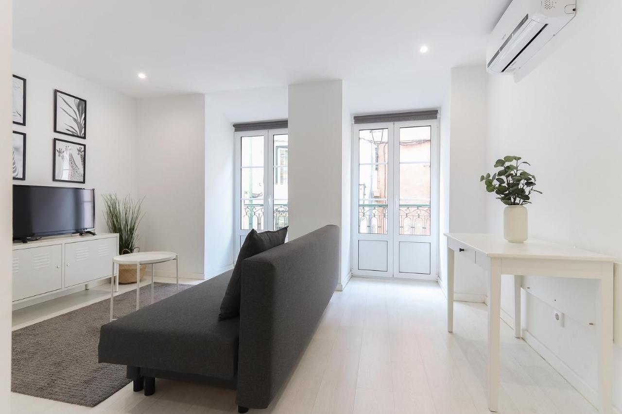 Graca Elegant By Homing Apartment