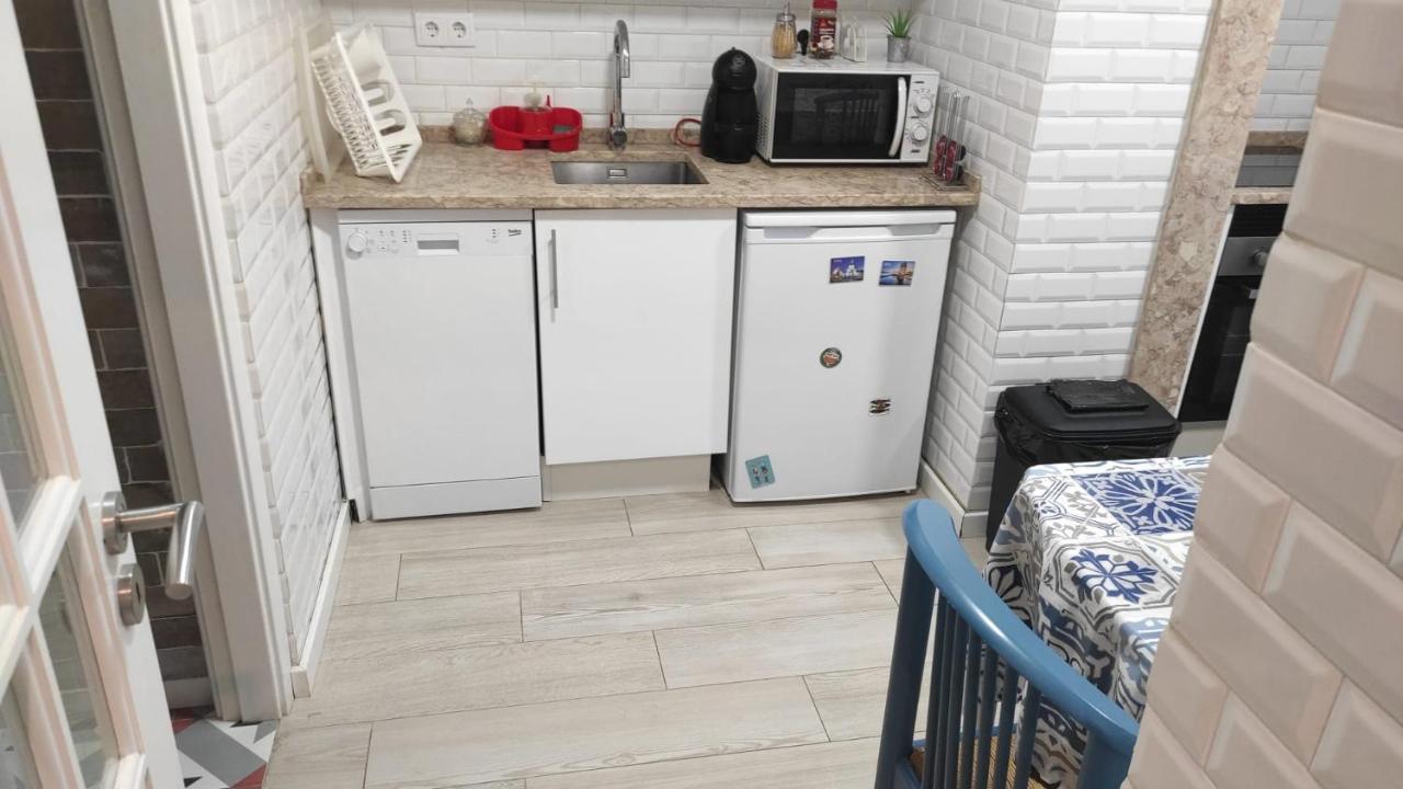 Apartment Fernando Lemos Estudio Lisbon