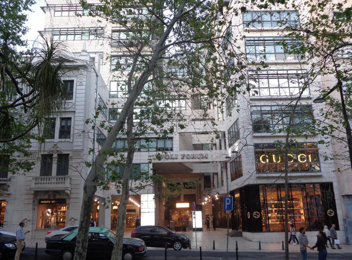 Apartment In The Location In