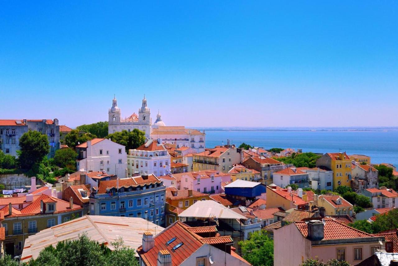 Apartment In The Location In Lisbon