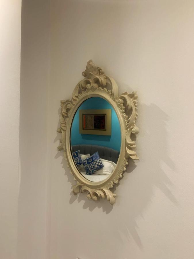 Fernando Lemos Estudio Apartment