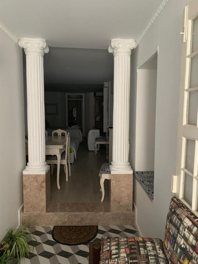 Fernando Lemos Estudio Apartment