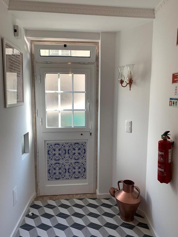 Fernando Lemos Estudio Apartment Lisbon