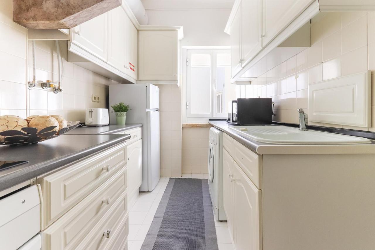 Almirante Classic By Homing Apartment