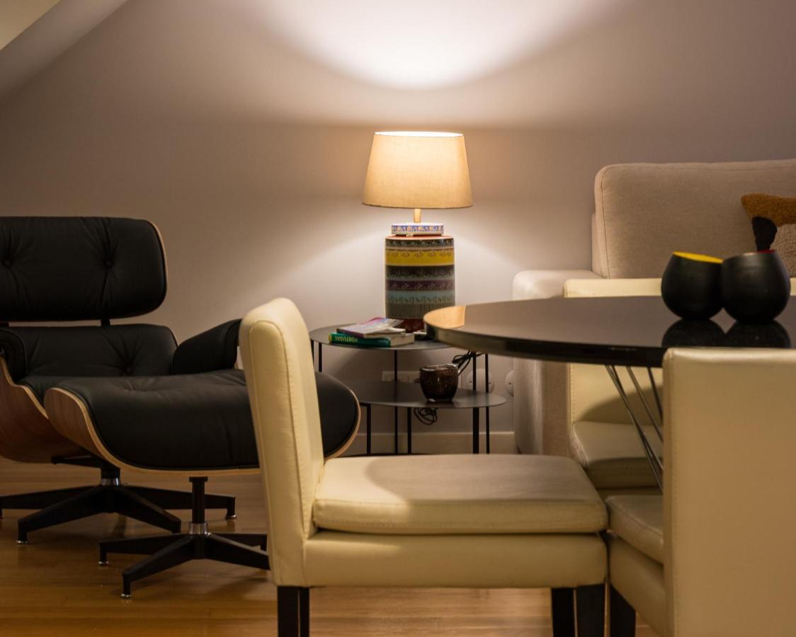 Flh Baixa-chiado Library Loft Apartment