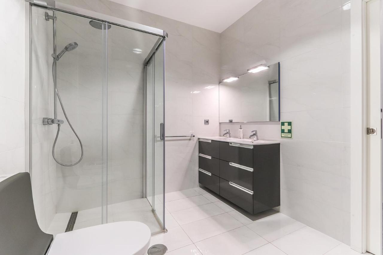 Apartment Portucale ! Moscavide Family Lisbon