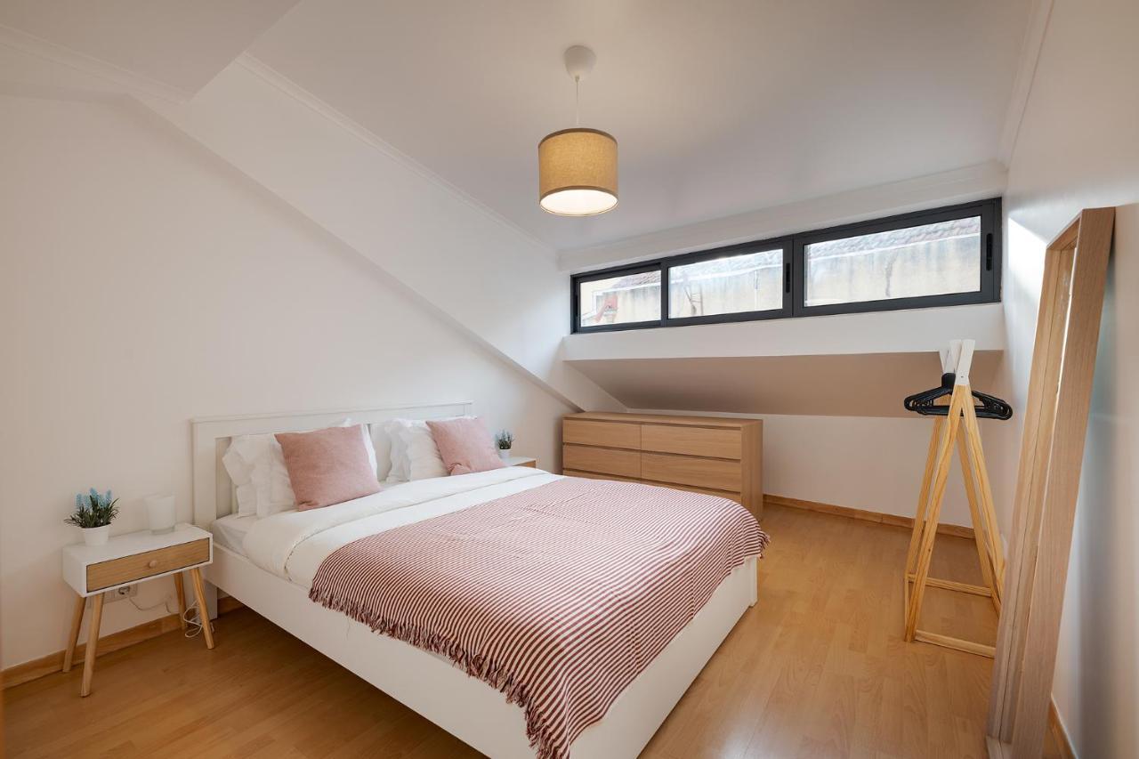 Gem Iv - Trendy Santos District With Dedicated Workspace Lisbon