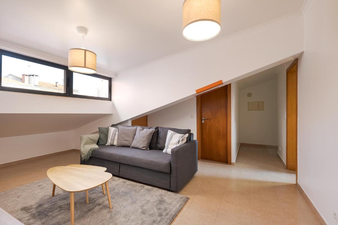 Gem Iv - Trendy Santos District With Dedicated Workspace * Lisbon
