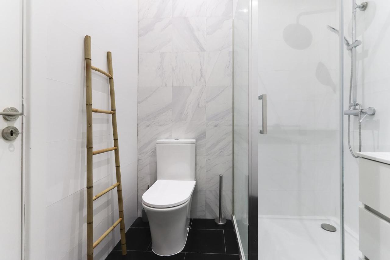 Bright Santa Catarina By Homing * Lisbon