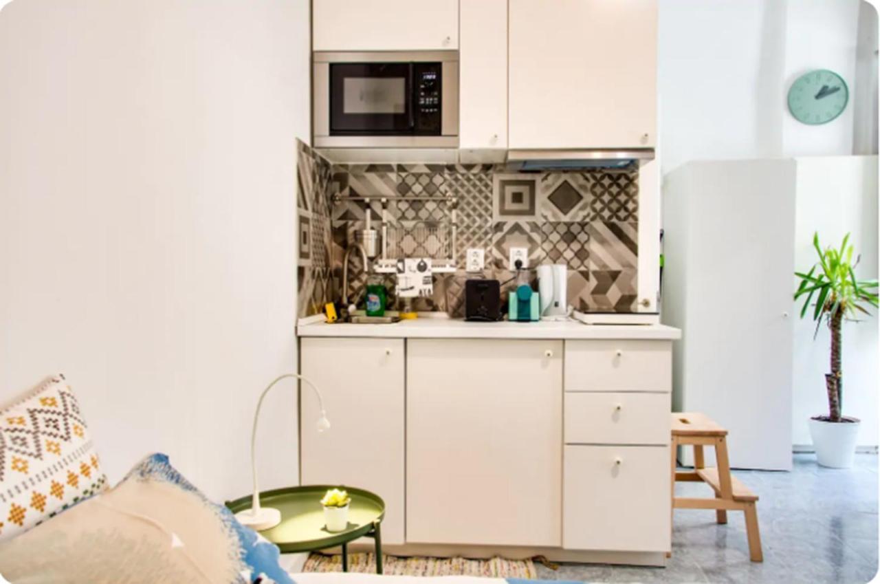 Apartment Campolide Door