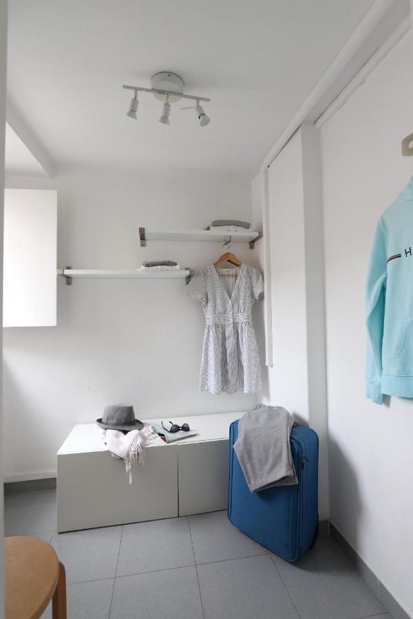 Chic Urban Retreat At Downtown With Balcony & Views, 5th-floor No Lift Lisbon