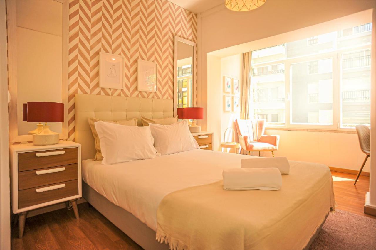 Downtown Modern 8 Bedroom - Marques De Pombal Apartment Lisbon