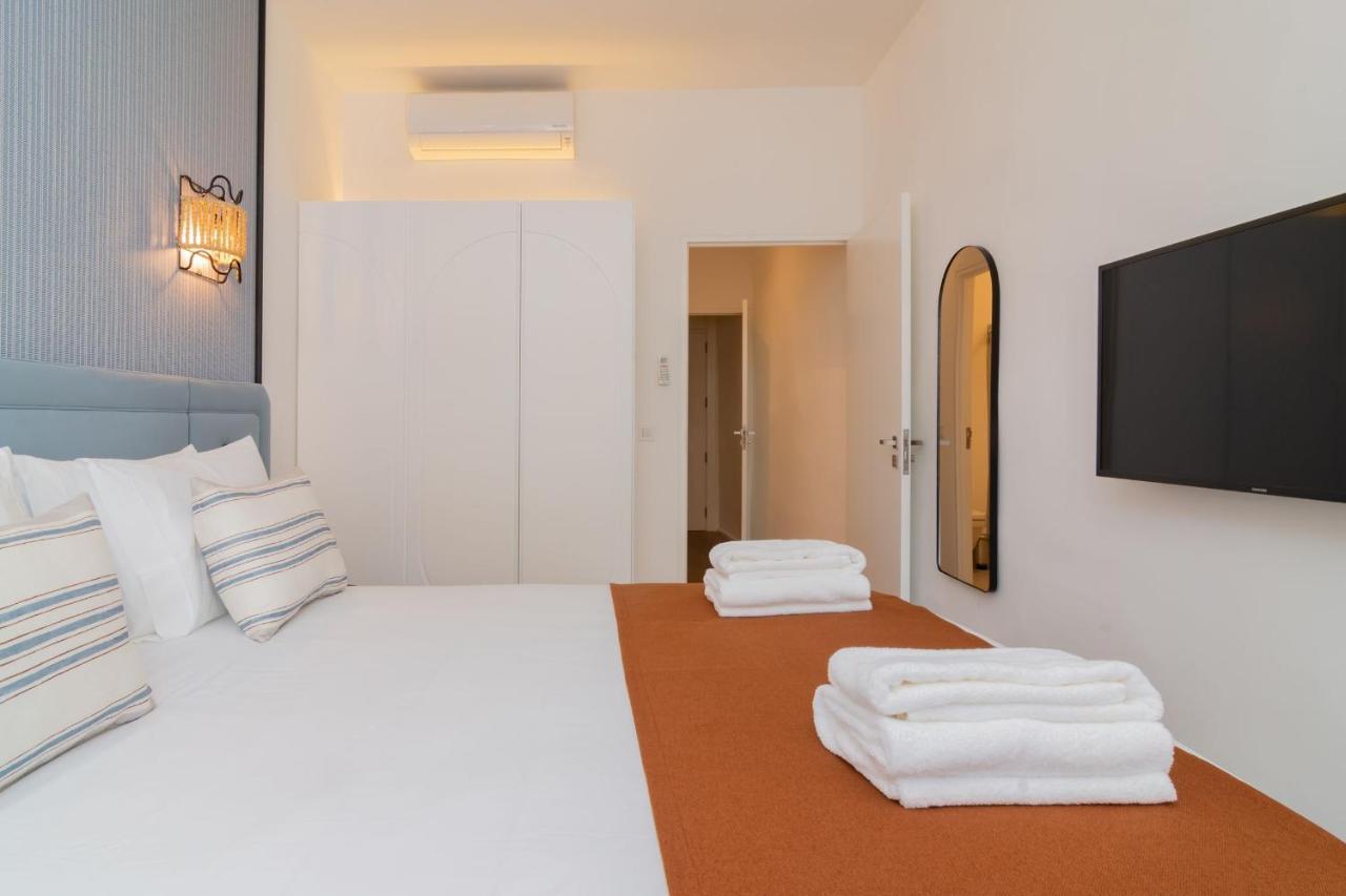 Ando Living - Santa Justa 77 House * Lisbon