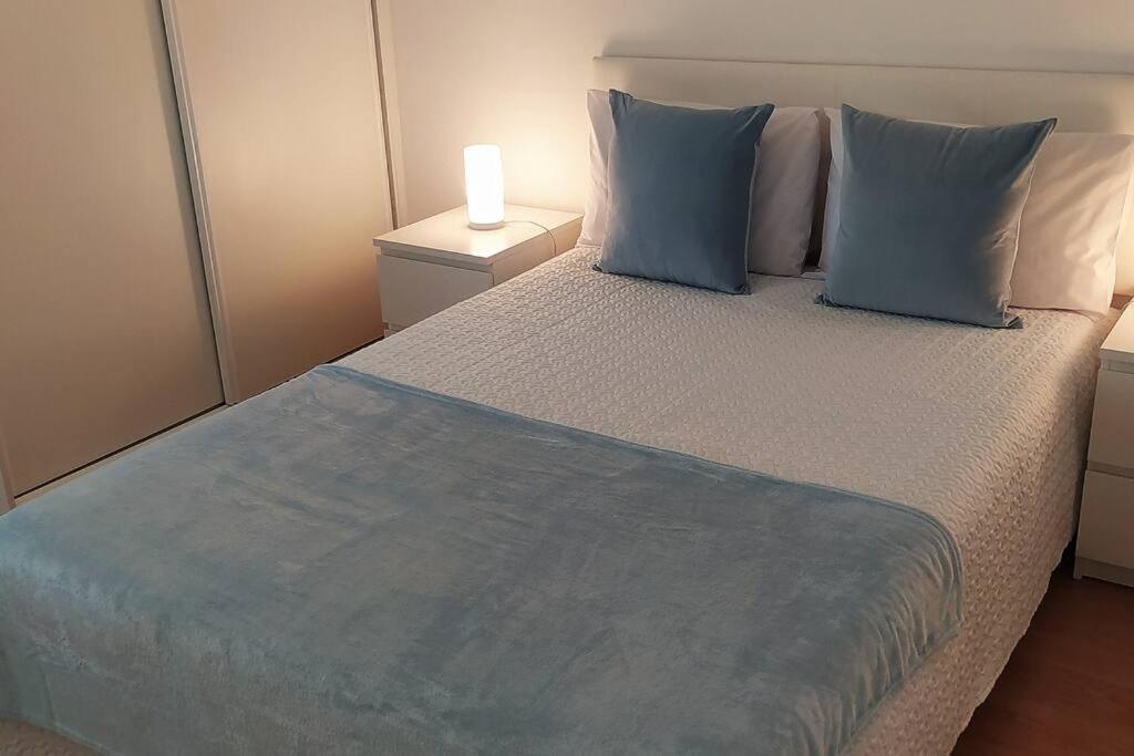 Lisboa/city/sunny Apar/metro/airport/wifi/air Cond * Lisbon