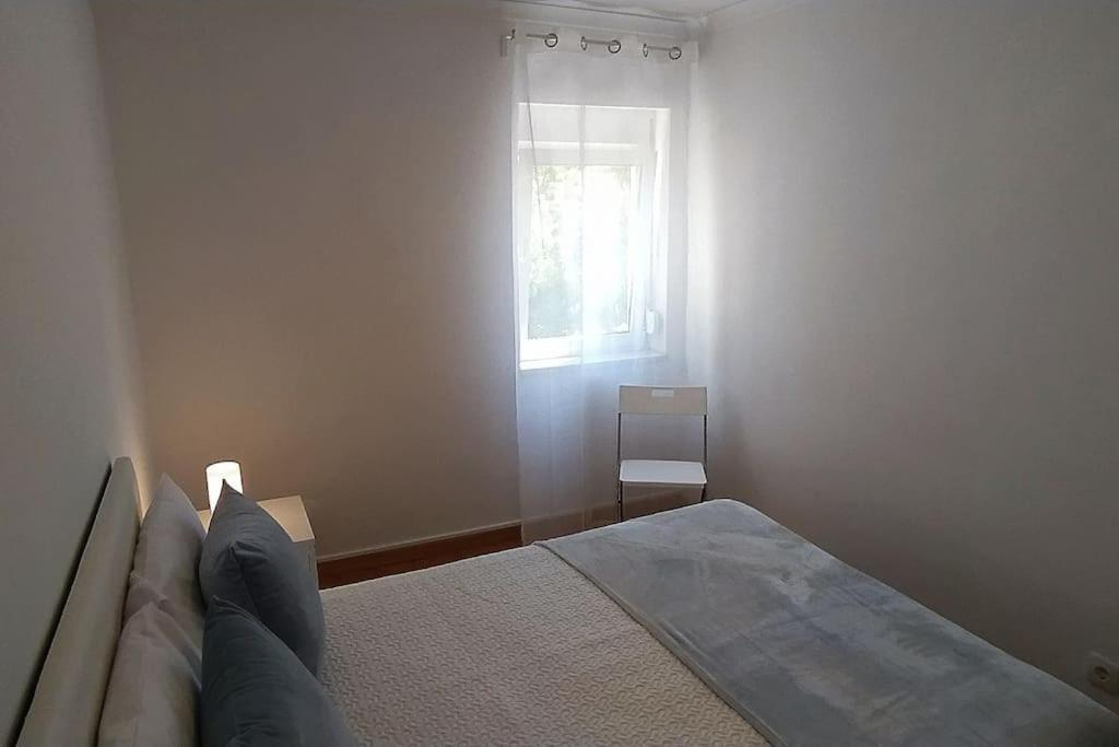 Lisboa/city/sunny Apar/metro/airport/wifi/air Cond Apartment Lisbon