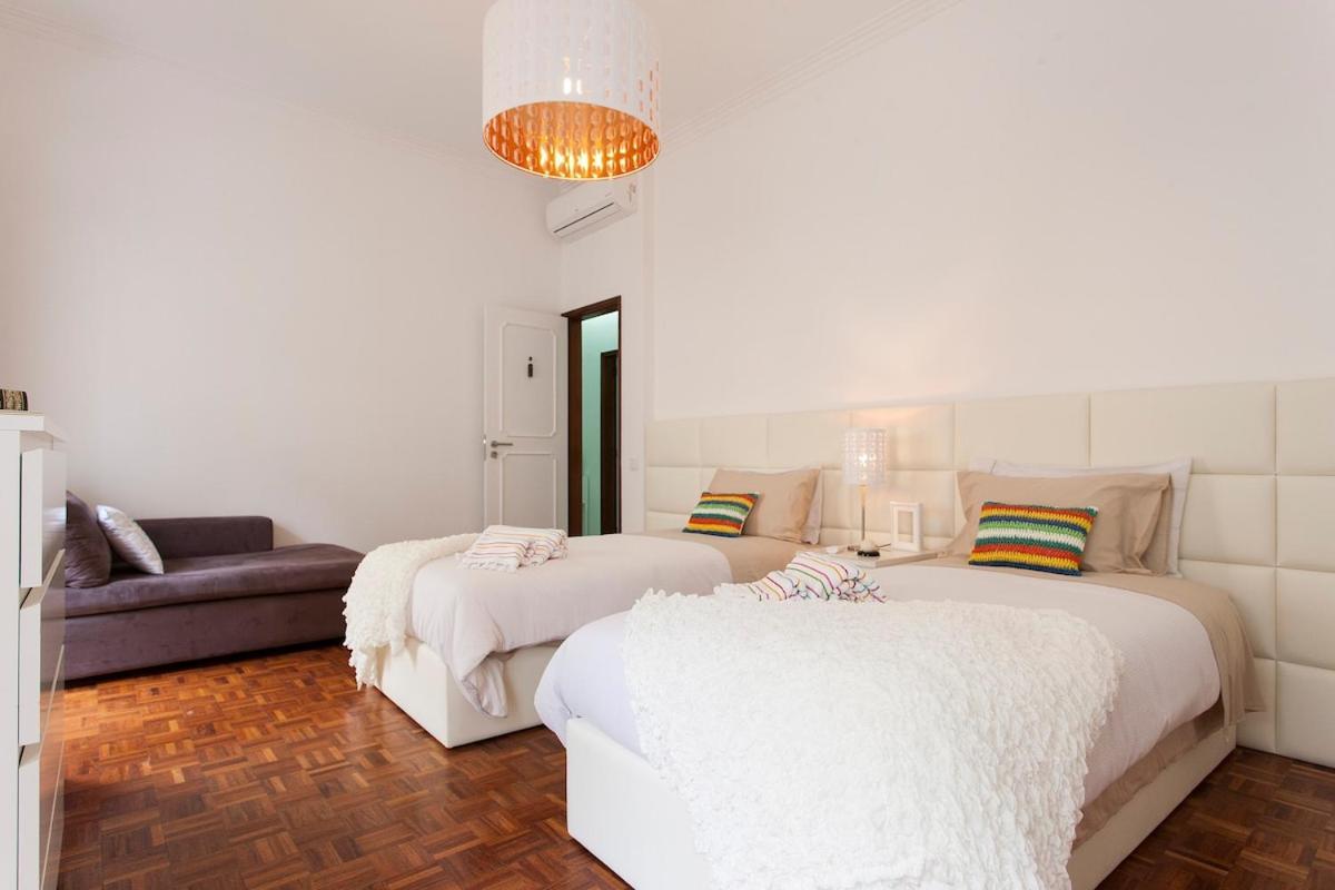 Guest house Ginjinha House - 4 - Bairro Alto - With Ac!