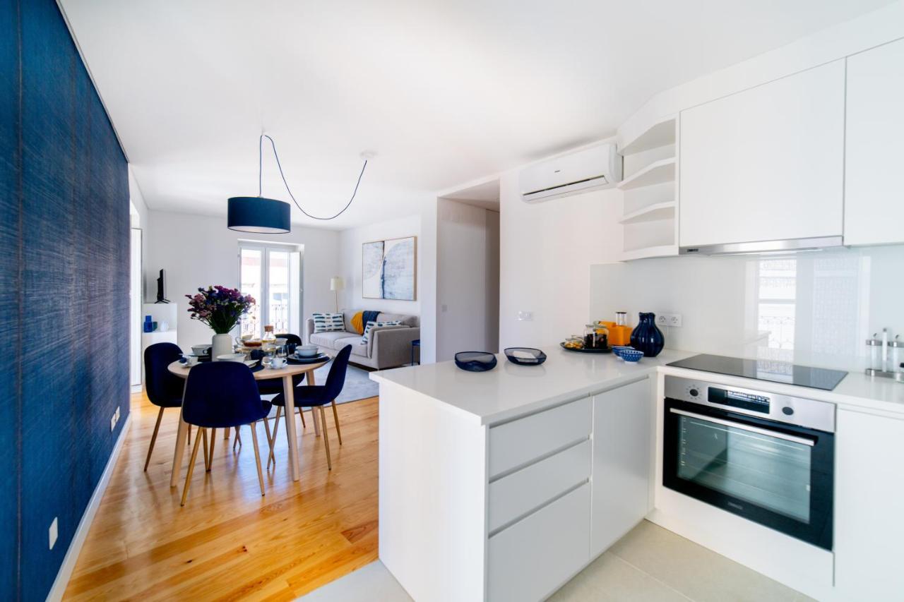Blue By The River 3 - Elegant Two-bedroom In Santos Apartment