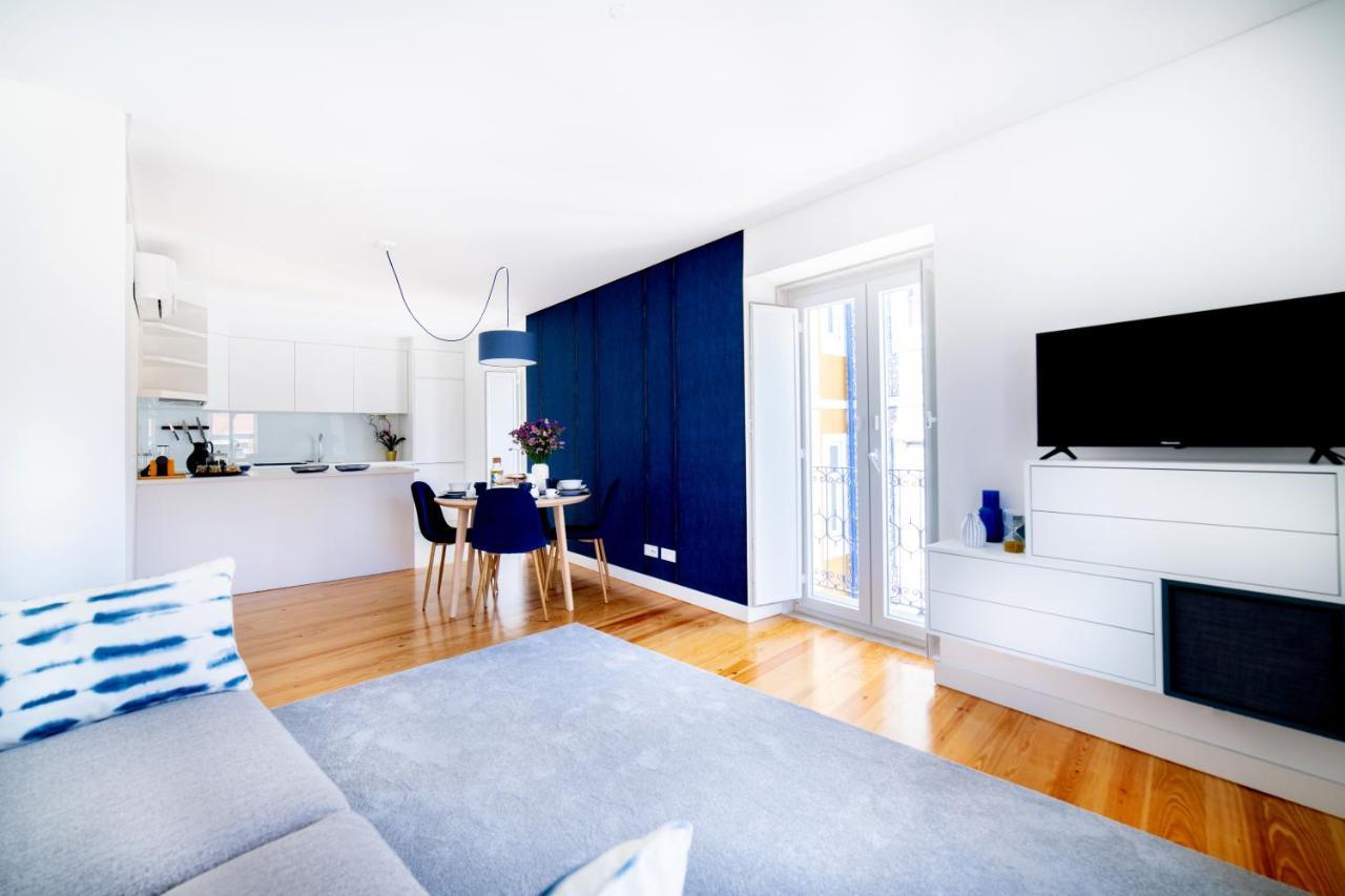 Blue By The River 3 - Elegant Two-bedroom In Santos Lisbon