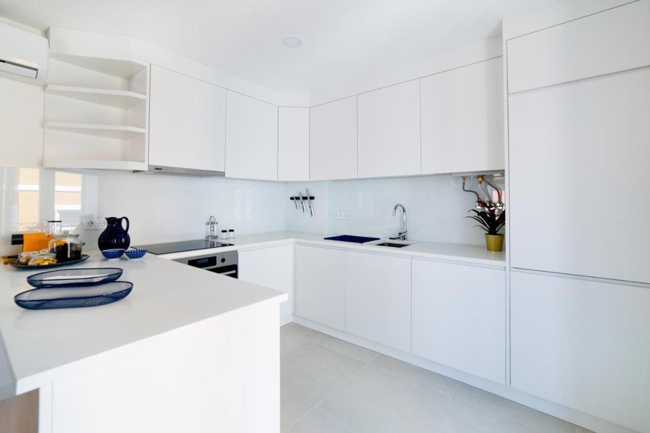 Blue By The River 3 - Elegant Two-bedroom In Santos * Lisbon