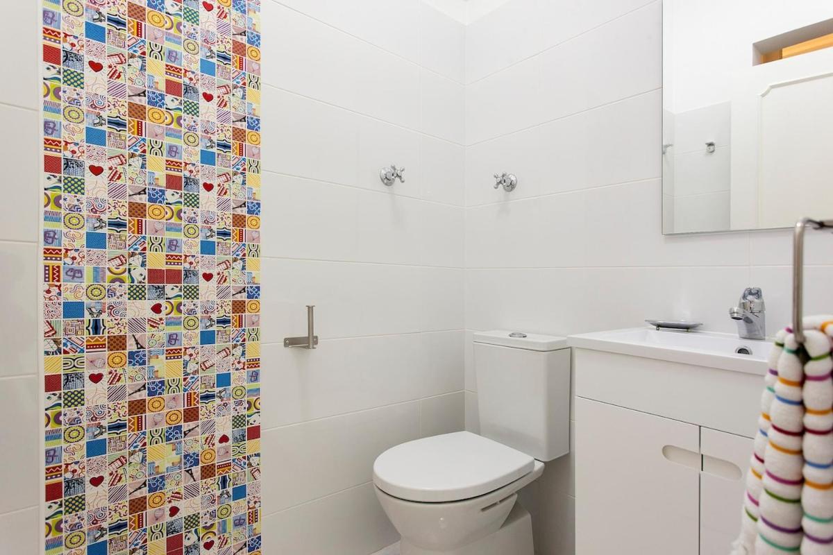 Guest house Ginjinha House - 4 - Bairro Alto - With Ac! Lisbon