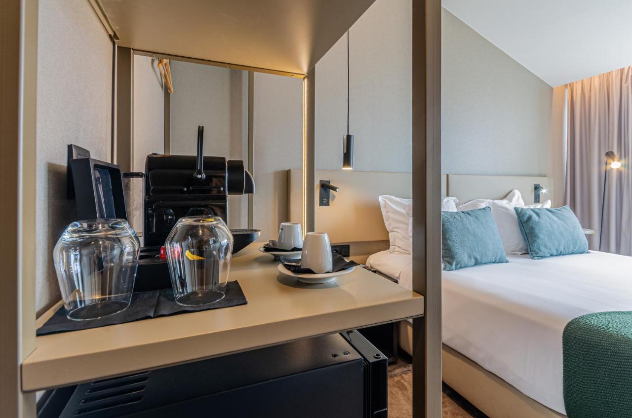 Hotel Omid Saldanha