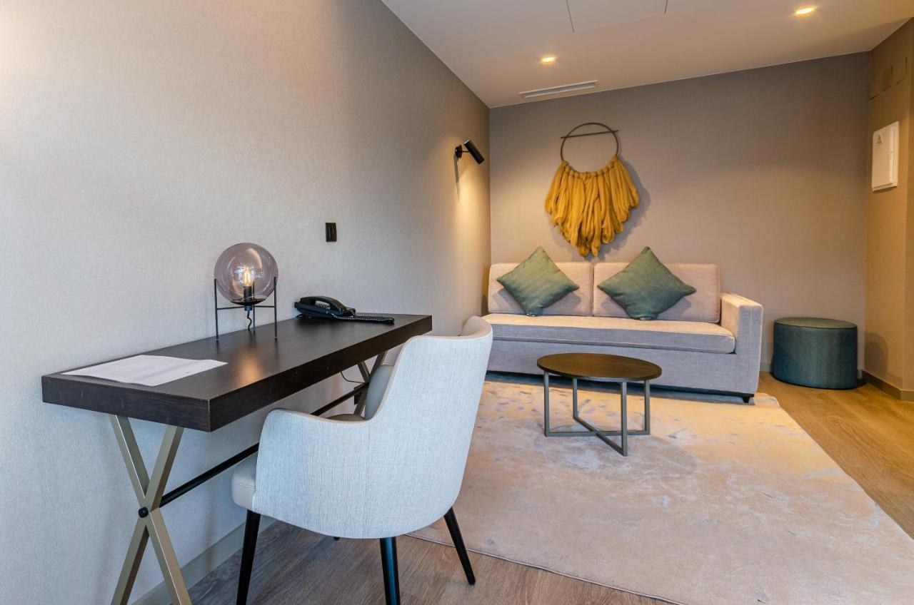 Hotel Omid Saldanha