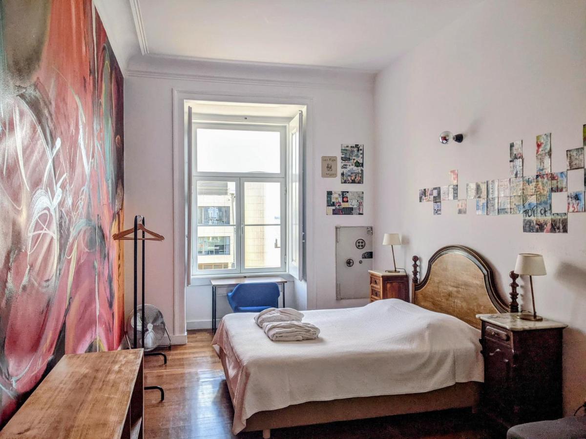 Lost :: Cais House Guest house