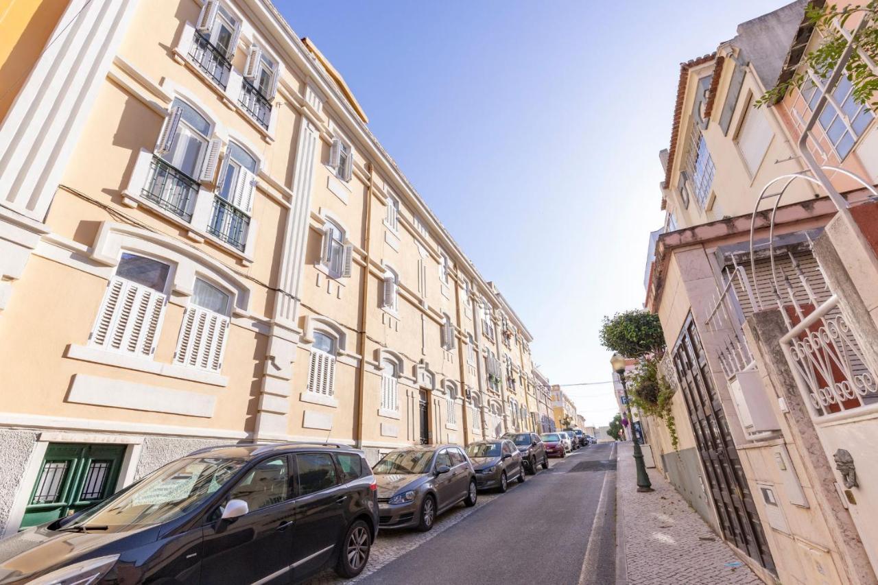 Amazing 4bdr Flat In Areeiro By Lovelystay *