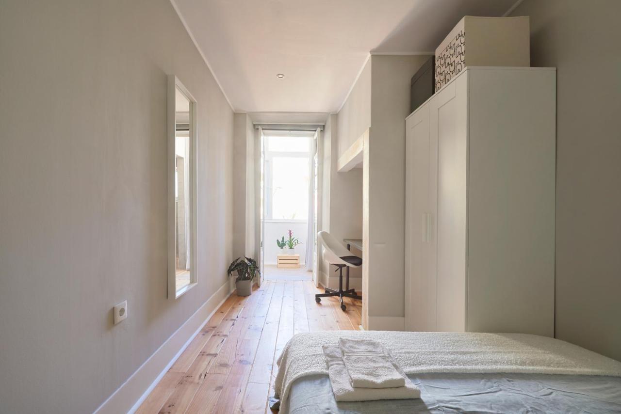 Apartment Design For Big Groups 4bed/3bath Lisbon
