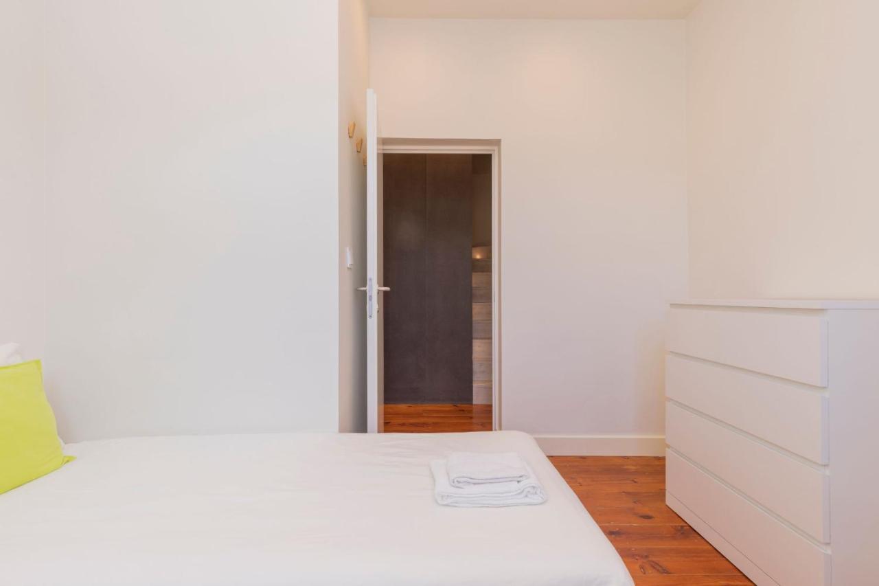 Amazing 4bdr Flat In Areeiro By Lovelystay