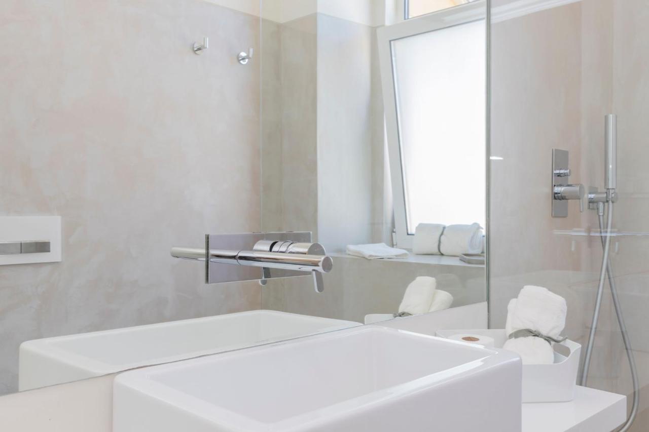 Apartment Amazing 4bdr Flat In Areeiro By Lovelystay