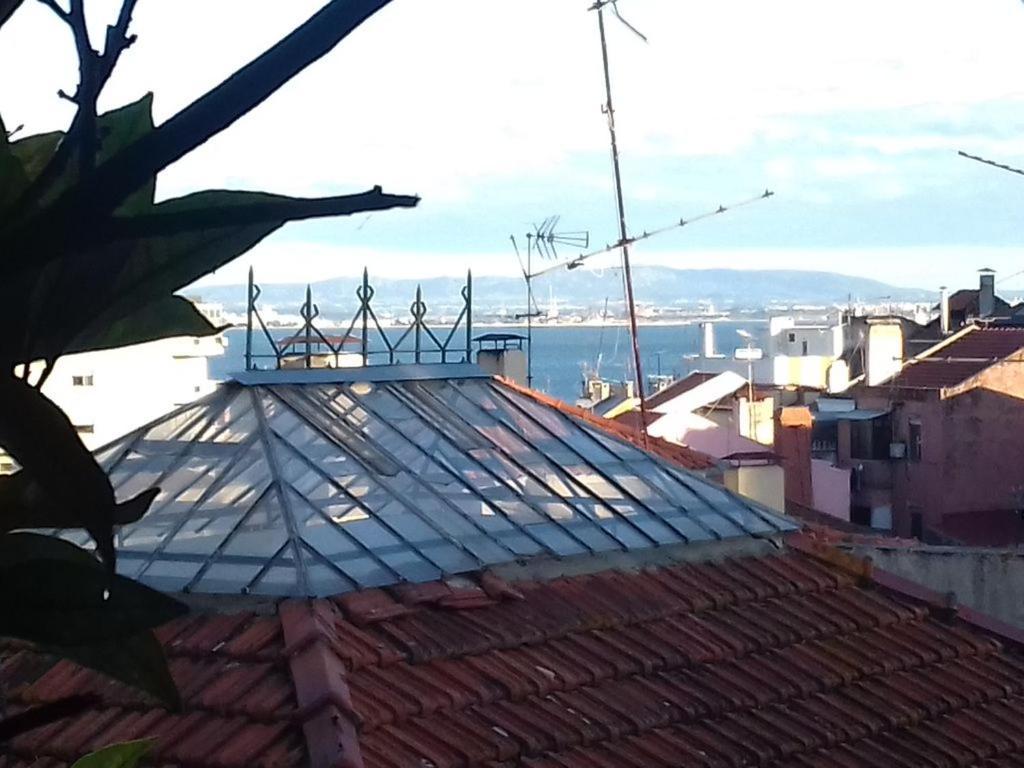 Tonic Flat Lisbon