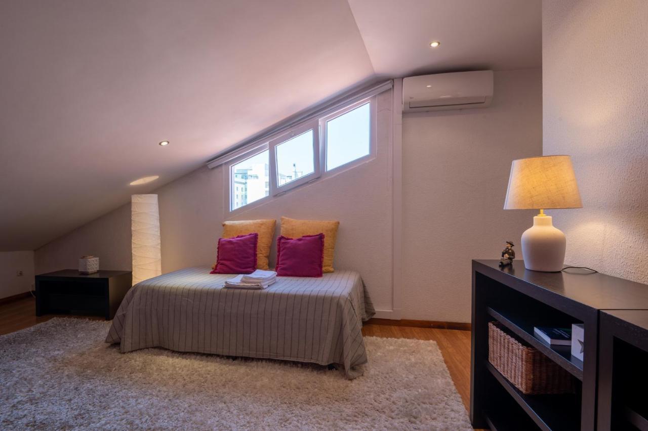 Flh Casa Da Metade Duplex Apartment Lisbon