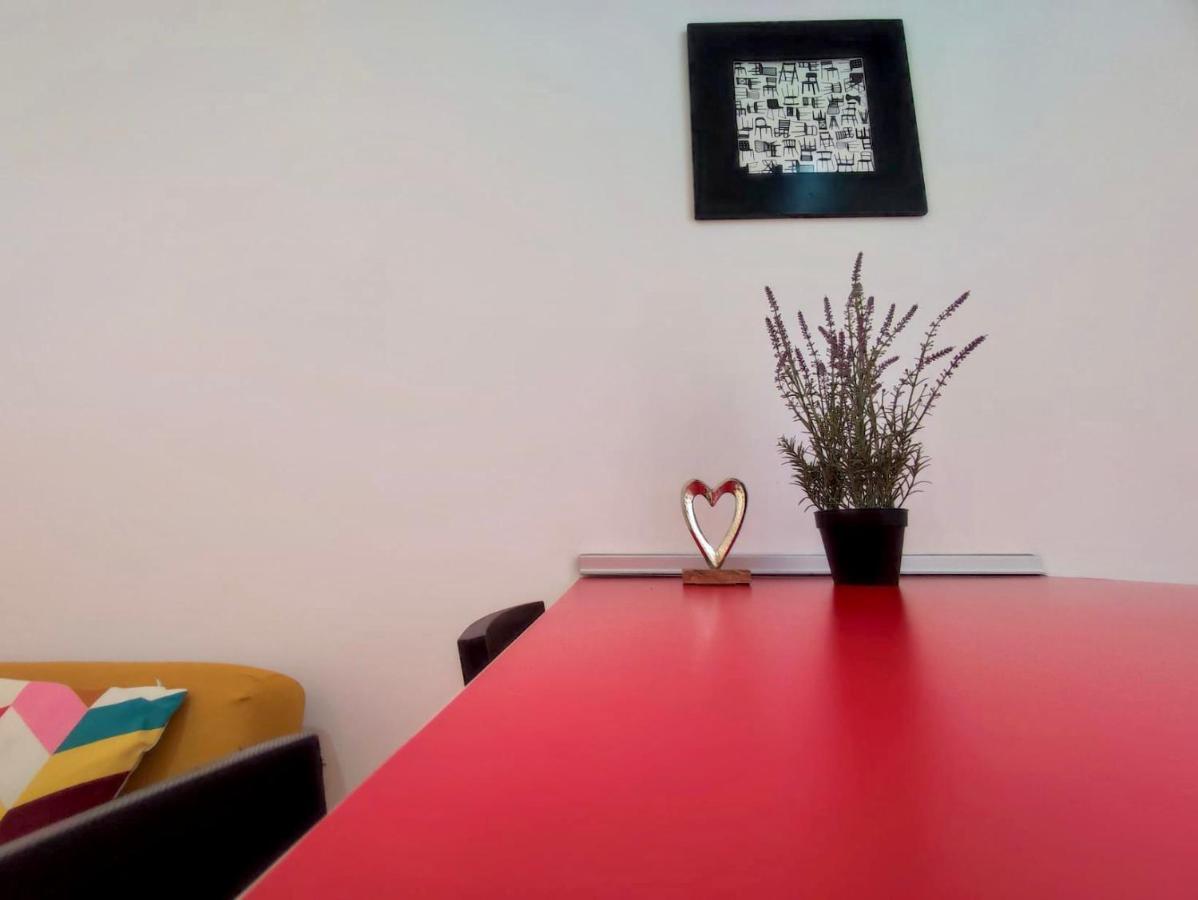 Red Passion Apartment